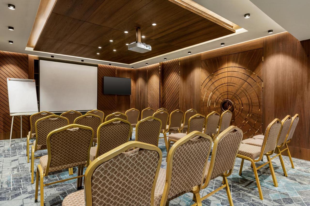 Hotel Ramada By Wyndham Istanbul Umraniye Extérieur photo